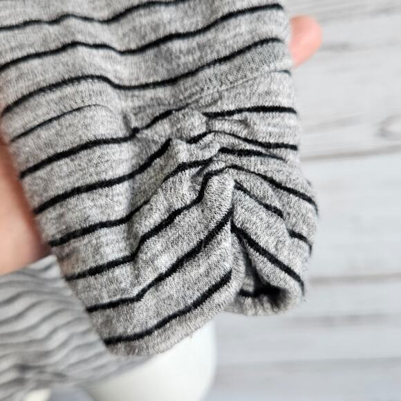 Theory Gray and Black Stripe Open Front Cardi Cardigan sz M - Picture 3 of 6